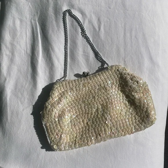 Vintage Cream Sequin Purse with Beaded Flower Motif - Picture 2 of 5